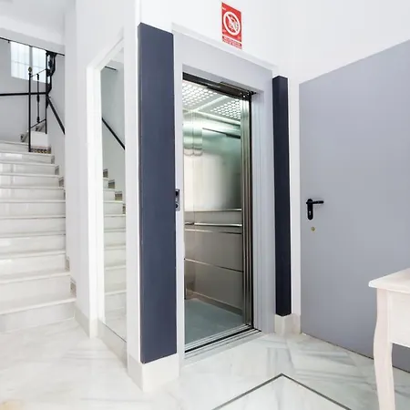 Hostly Acetres 2A-Penthouse In City Center-Fibre-Parking Opt Seville Exterior photo