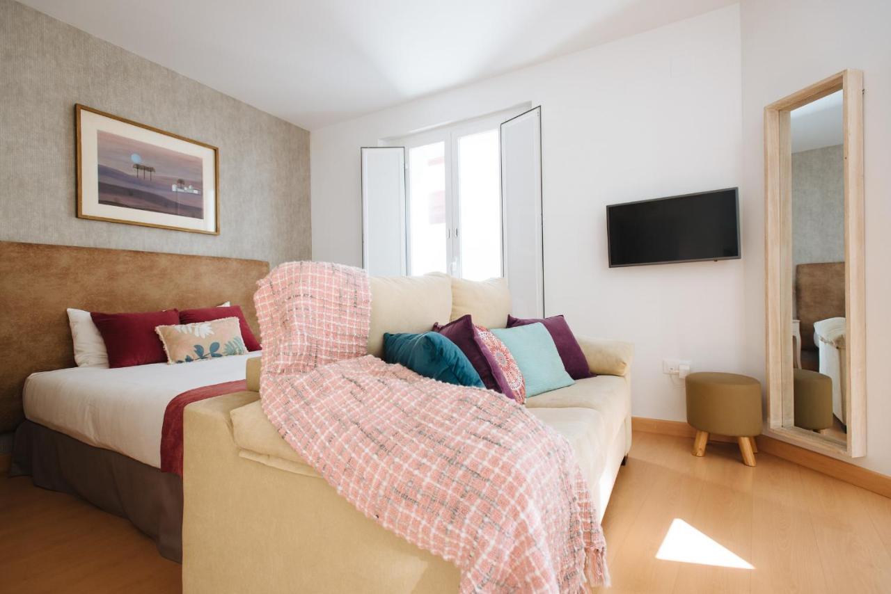 Apartment Hostly Acetres 2a-penthouse In Center-fibre-parking Opt *