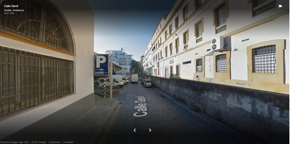 Hostly Acetres 2a-penthouse In Center-fibre-parking Opt Apartment *